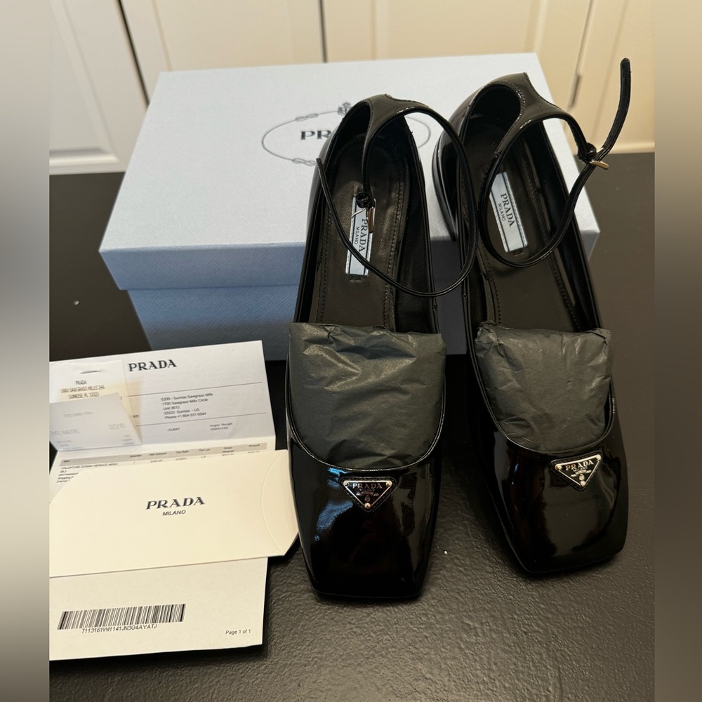 PRADA ballet flat black Vernice Nero made in Italy size 38.5 in great condition